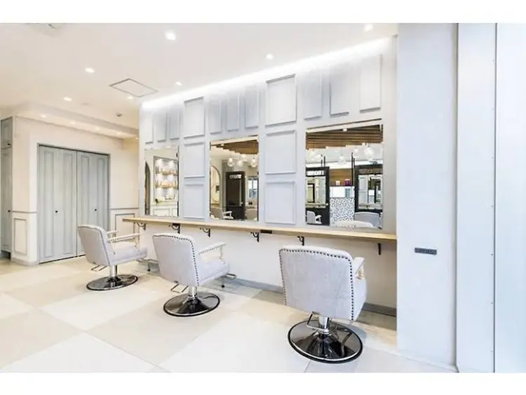 daLia hair salonの内観・外観1