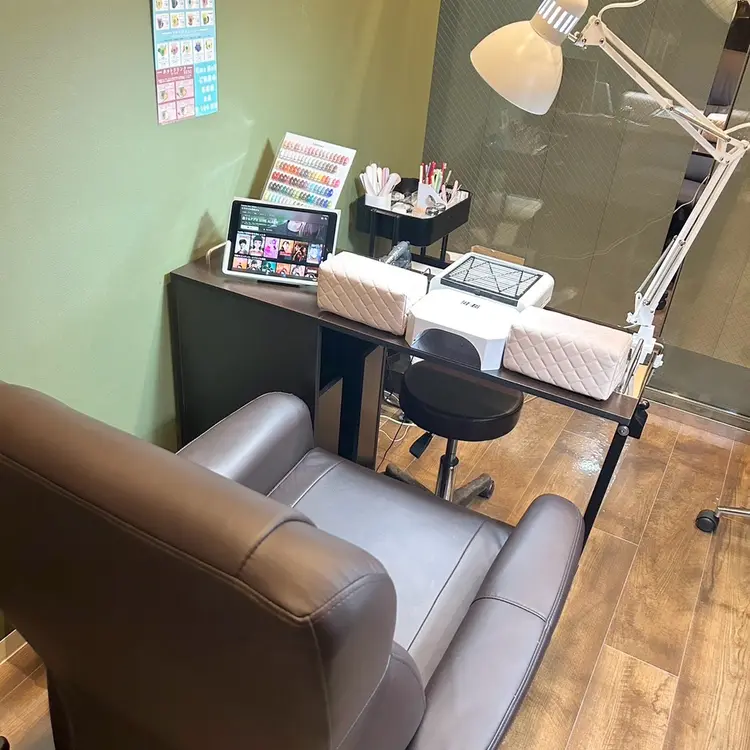 Ema nail 梅田店の内観・外観3