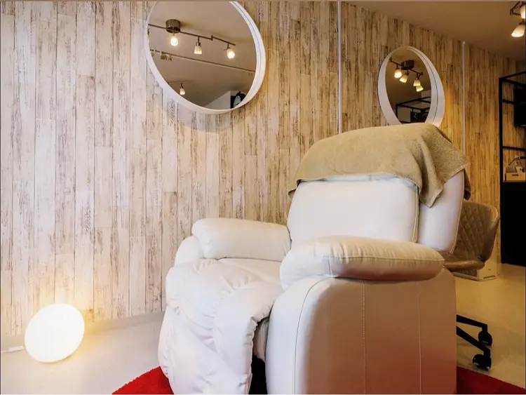 Beauty salon8 eyeの内観・外観1