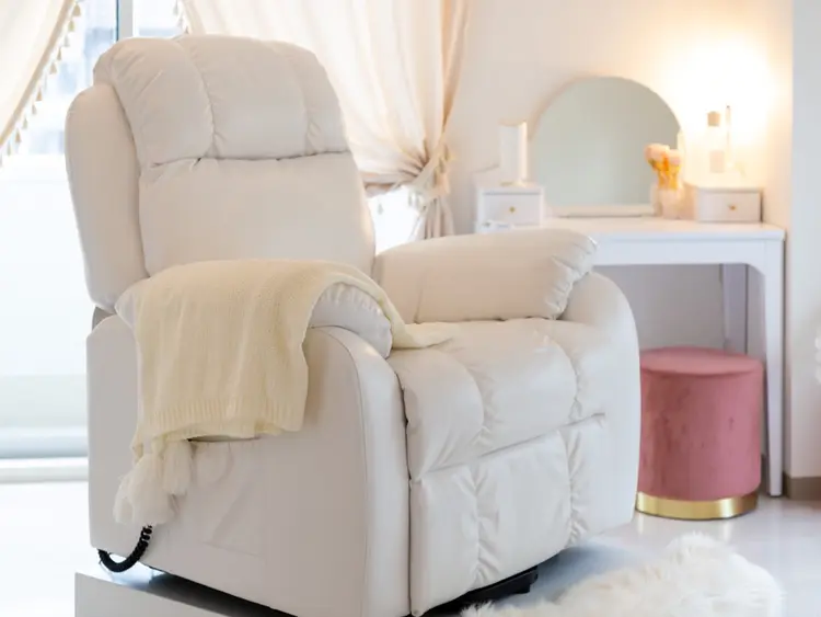 Maviéの内観・外観1