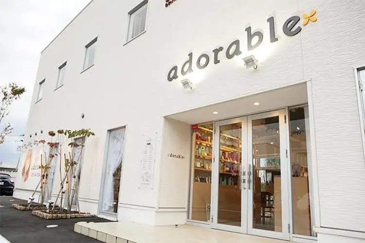 adorable万代店の内観・外観1