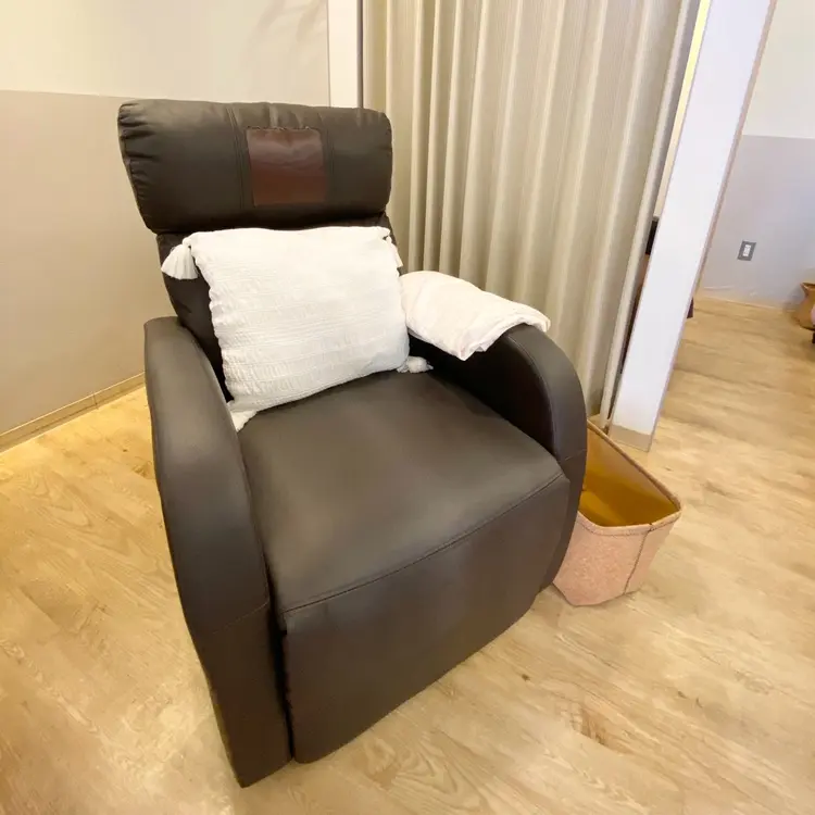 nail salon Rhino (ライナ)の内観・外観2