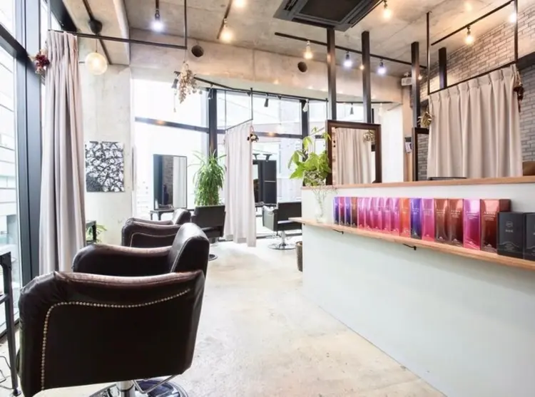 youres  hair恵比寿本店の内観・外観2