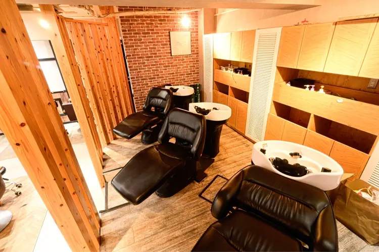 AUBEhairlily2号店の内観・外観3