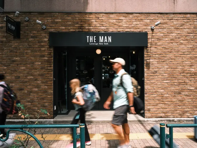 THE MAN　Leverage New Yorkの内観・外観3