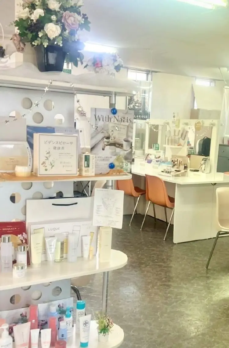 ナリススキンケアサロン越谷DeI'mの内観・外観2