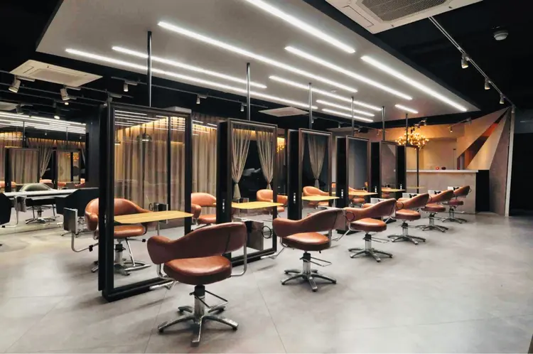 brace cerne  心斎橋店の内観・外観1