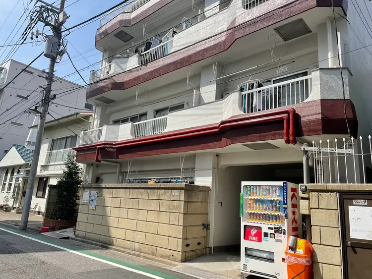 One Na1lの内観・外観1