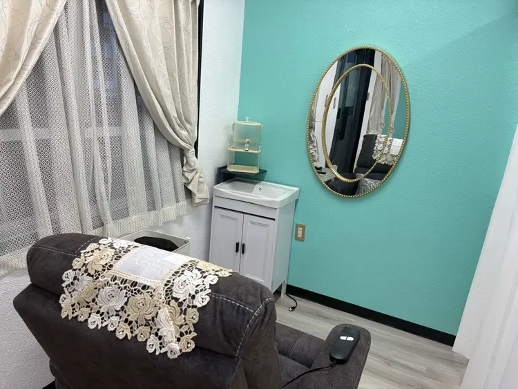 ホワイトニングサロンaileの内観・外観2