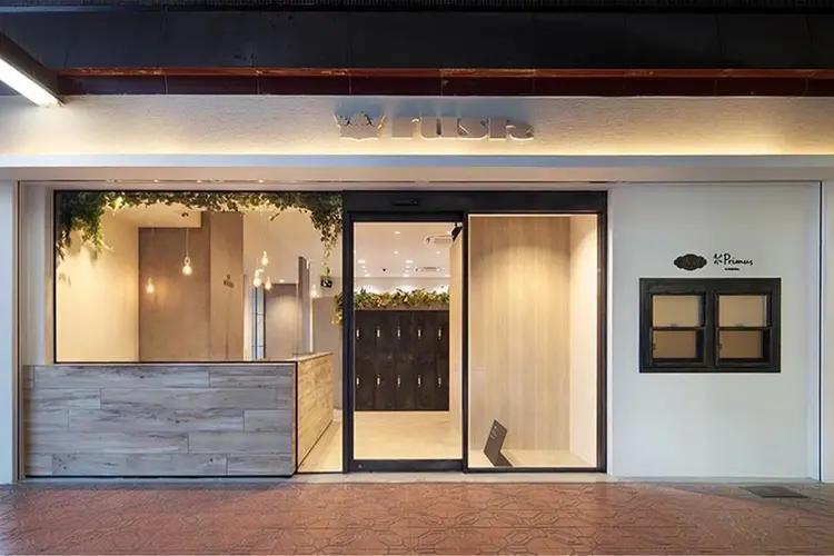 ラッシュの内観・外観1