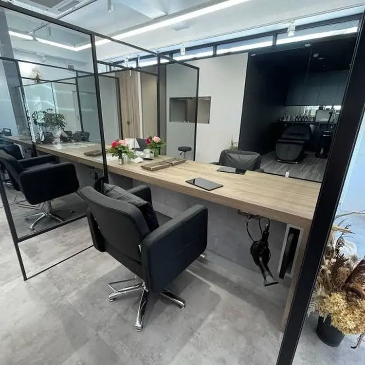 hair salon UNOの内観・外観2