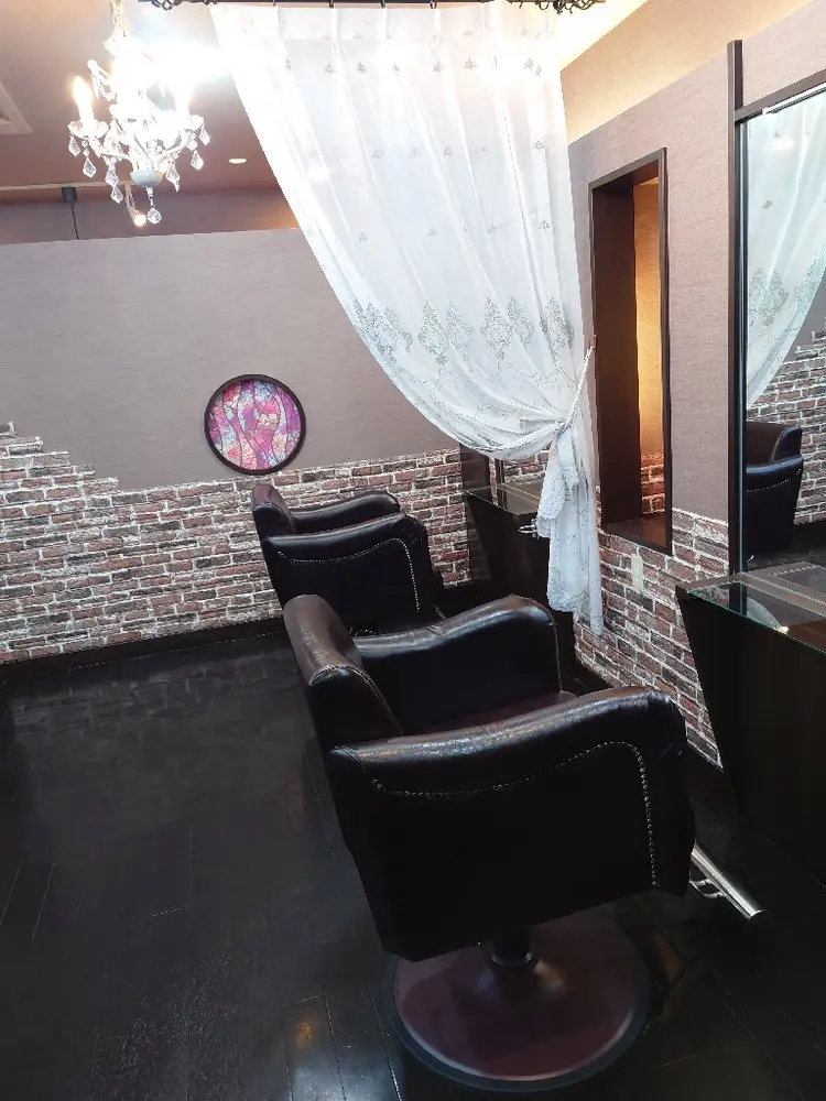 Hair＆Eyelash ＰＲＥ’Ｓの内観・外観1