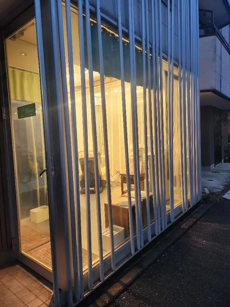 まつげ家Kurun鶴見店の内観・外観2