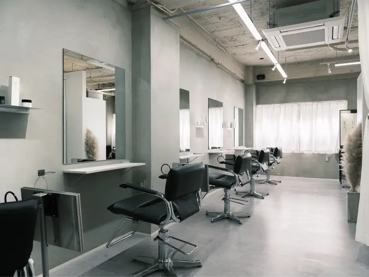 ALMAbyROSAの内観・外観3