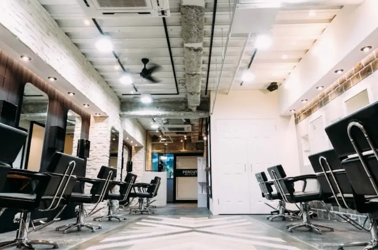 PERCUT名古屋栄店の内観・外観2