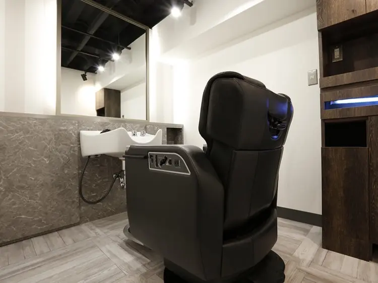 LAVIE NEW STANDARD BARBER　浜松町本店の内観・外観3