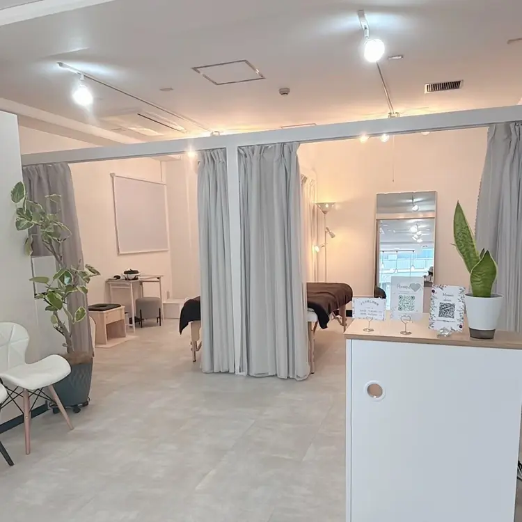 beauty salon Monartの内観・外観1