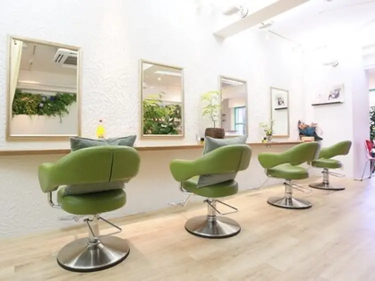 HAYS HAIR&MAKEの内観・外観2