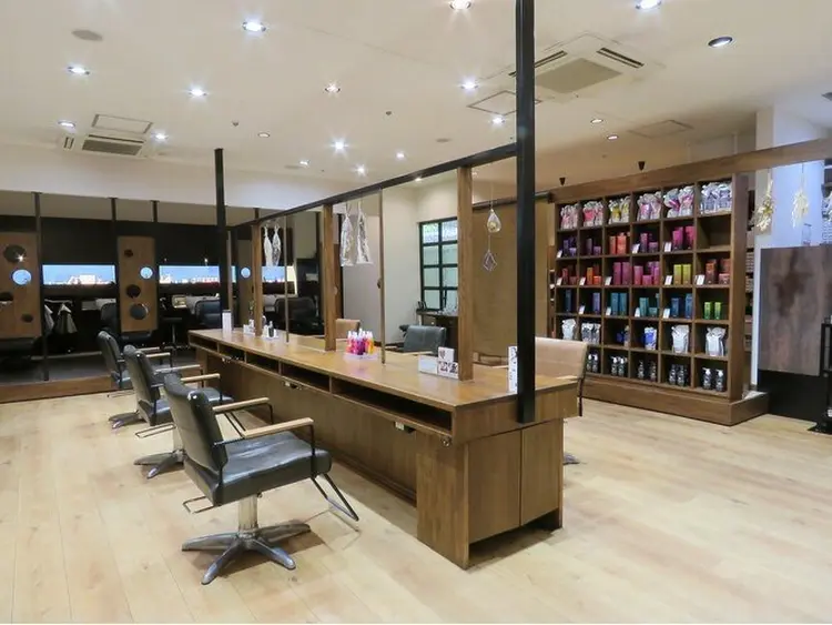 DISCOHAIR海老名店の内観・外観1