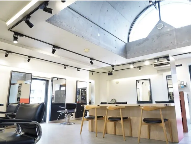 is by fifthの内観・外観1