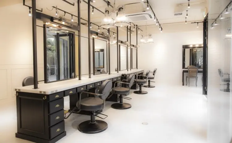 ROVERの内観・外観1