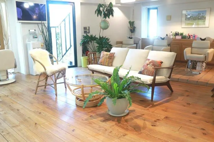 MELLOWの内観・外観1