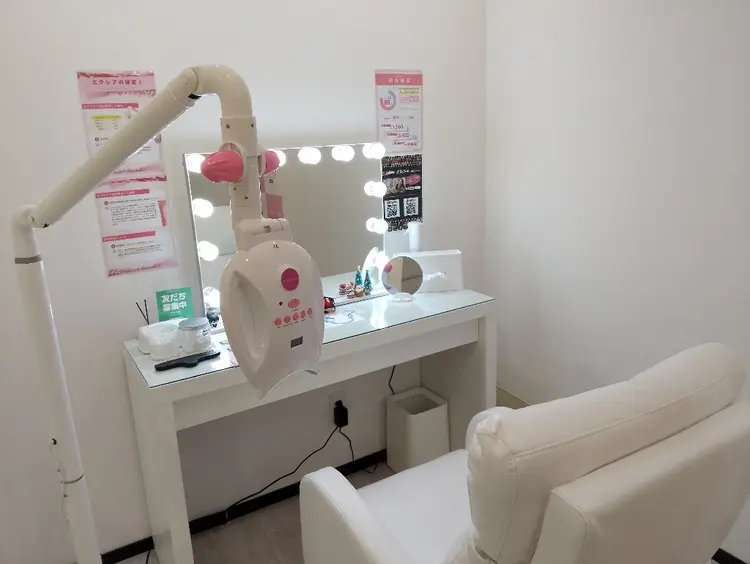 エクシアホワイト仙台定禅寺通り店の内観・外観1