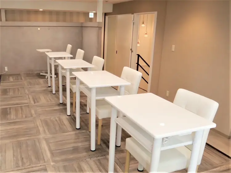 BS-nail金山店の内観・外観1