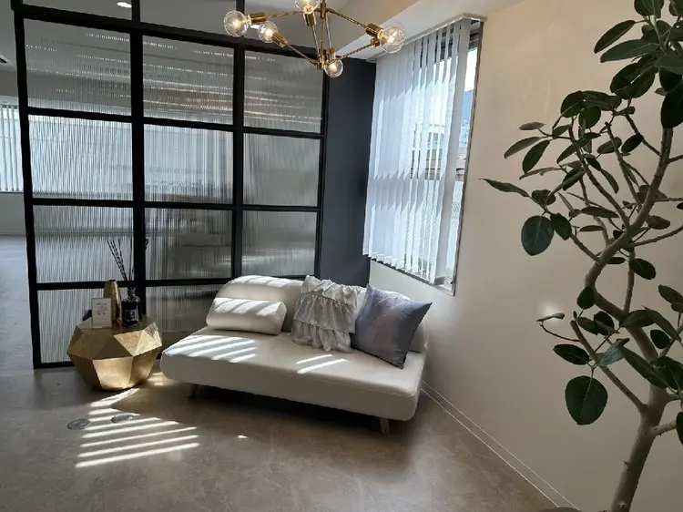 Tweesalon本町の内観・外観2