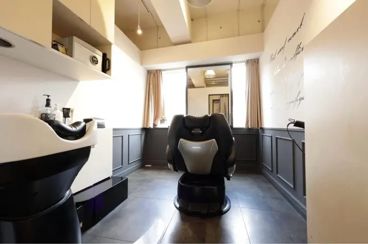 LAVIE NEW STANDARD BARBER　浜松町店の内観・外観3