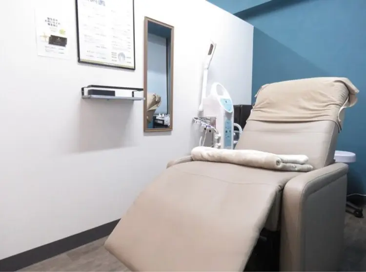 男眉salon On Fleek! 銀座店の内観・外観3