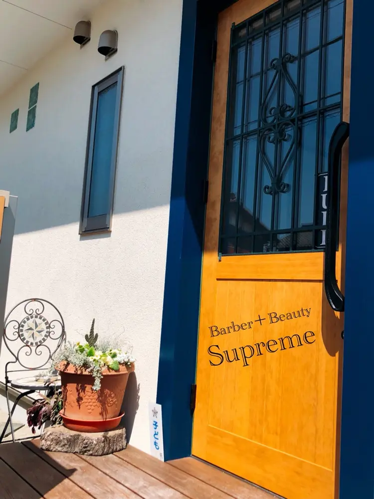 Barber＆Beauty  Supremeの内観・外観1
