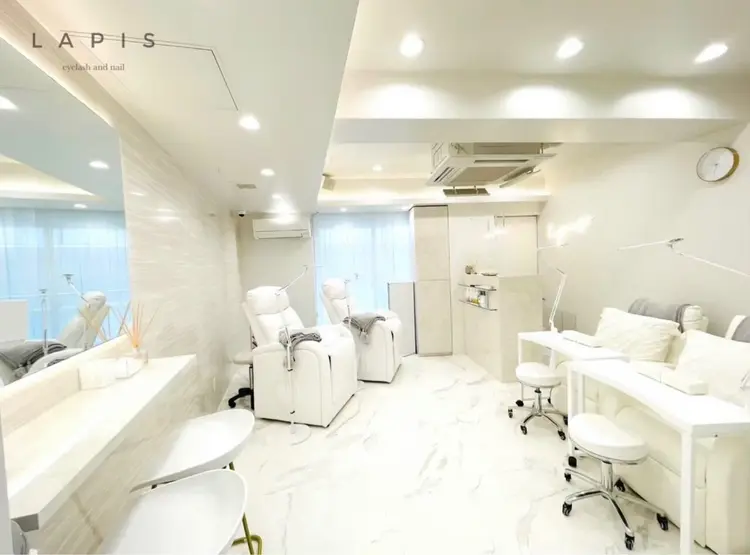 Eyelash and Nail salon Lapis渋谷本店の内観・外観1
