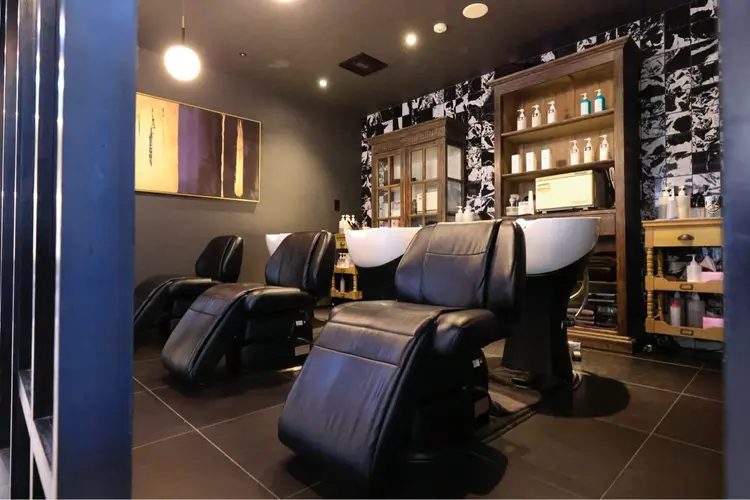 Hair Design Collet Ginza【ヘアデザイン コレット ギンザ】の内観・外観2