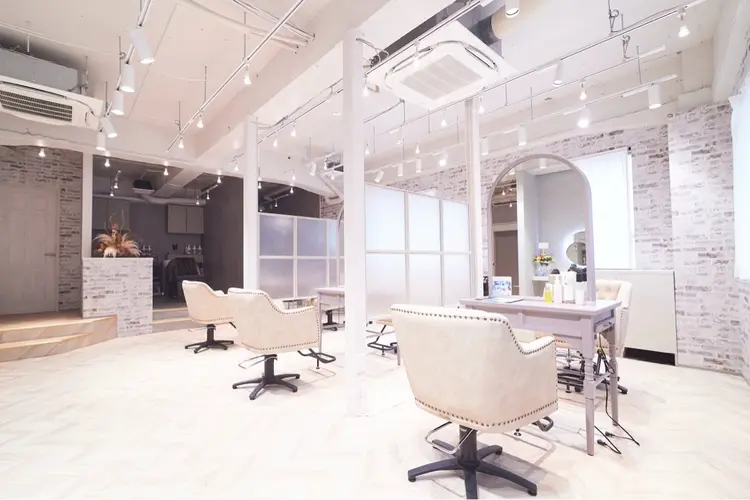 NIKAの内観・外観2