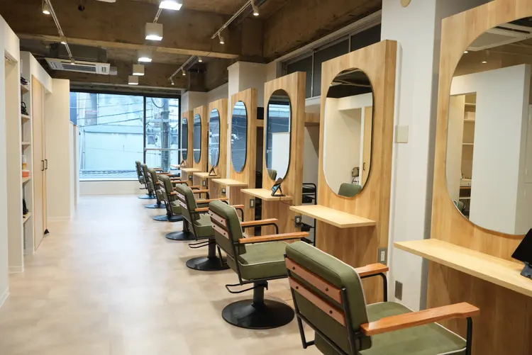 INCE HAIR京都四条大宮の内観・外観1