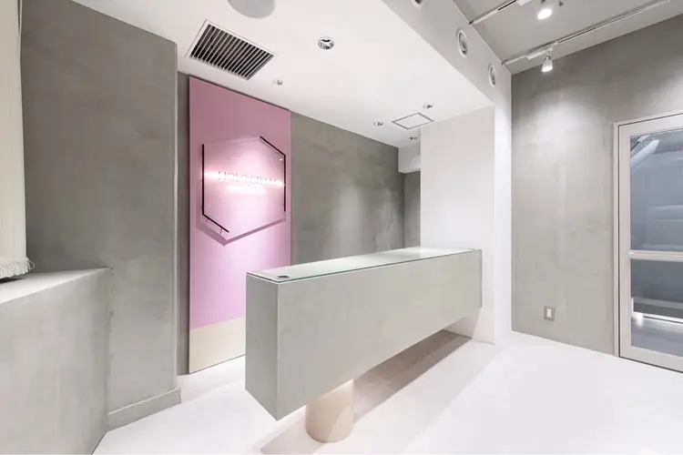 HOLOGRAM SISTERの内観・外観1