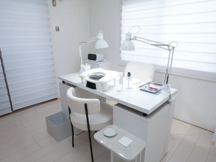 ナオネイルサロンの内観・外観2