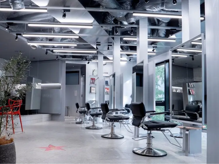 pele umedaの内観・外観1