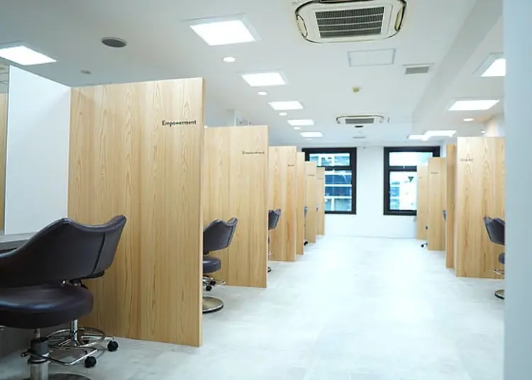 GO TODAY SHAiRE SALON  京都店の内観・外観1