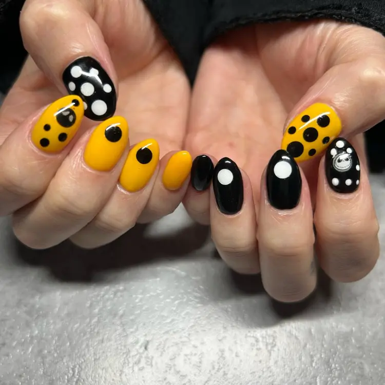 RAD NAILの内観・外観3