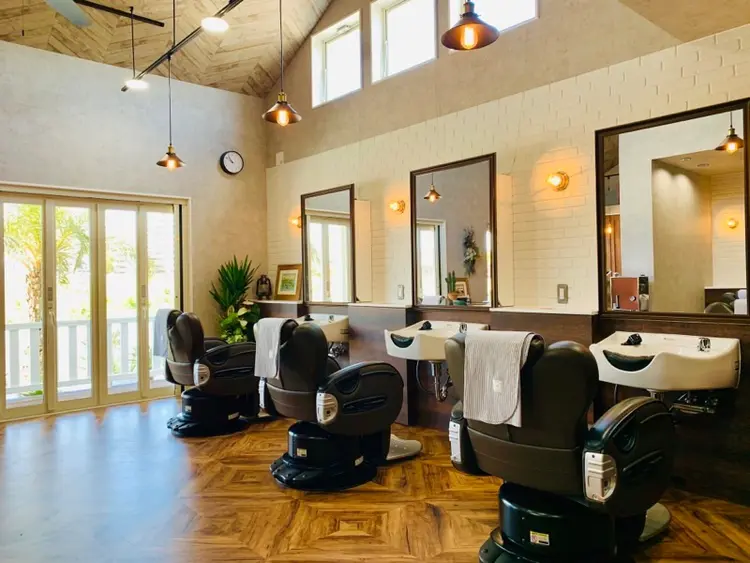 ANCHORの内観・外観2