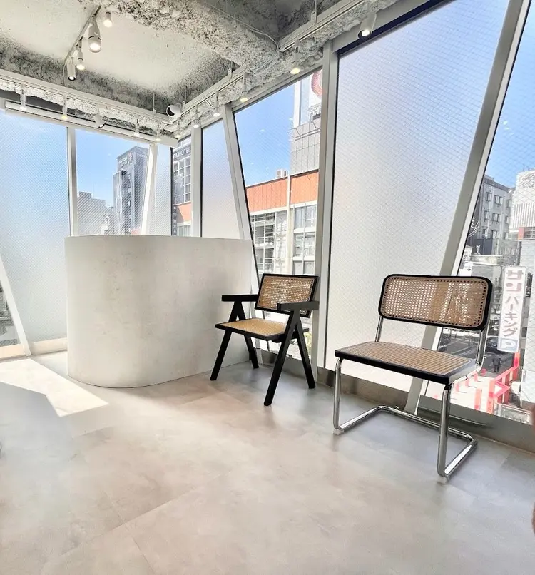 IENAの内観・外観1