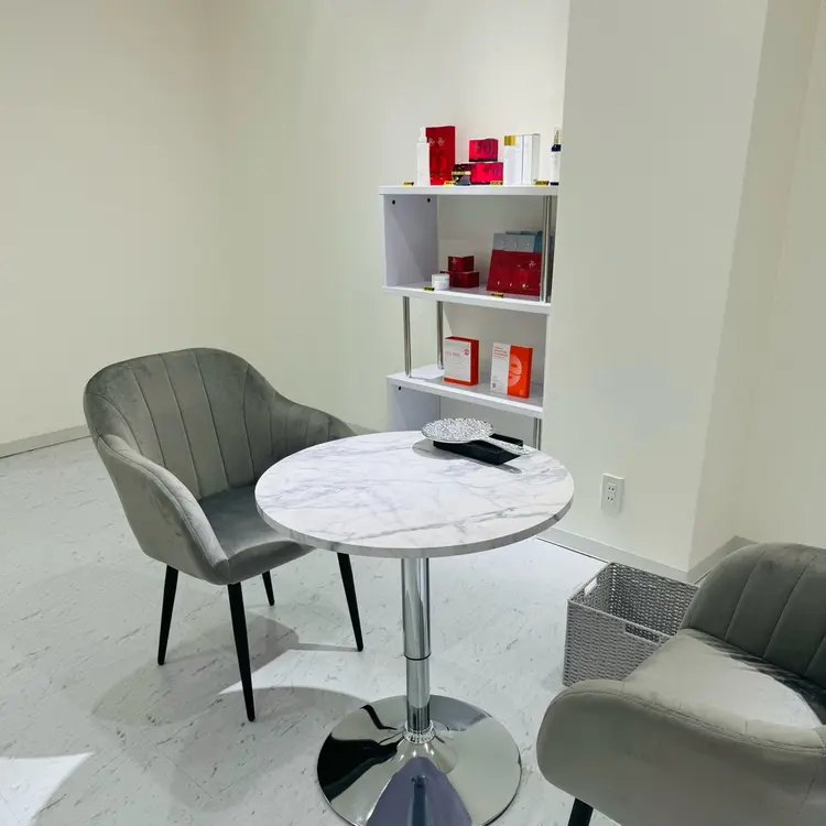 WHITE AQUA 姫路店の内観・外観1