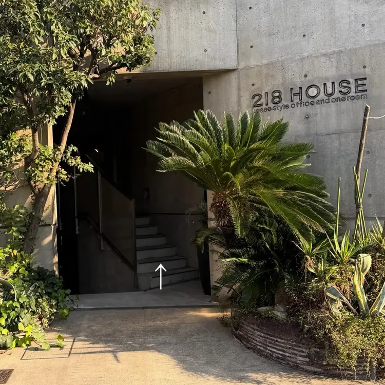 BY EYELASHの内観・外観1