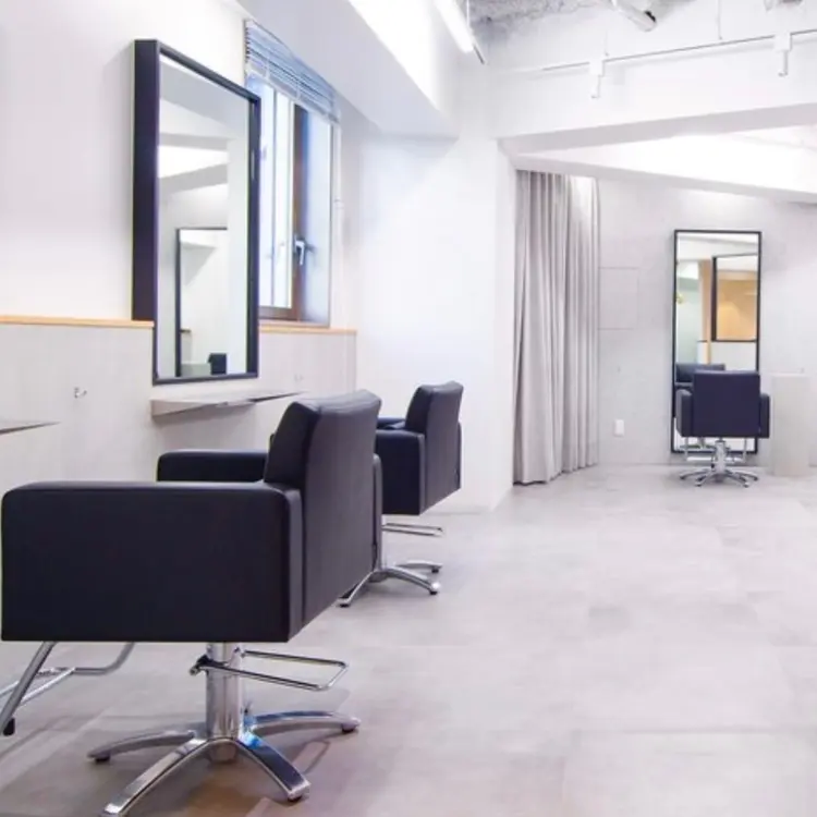 Laffの内観・外観1