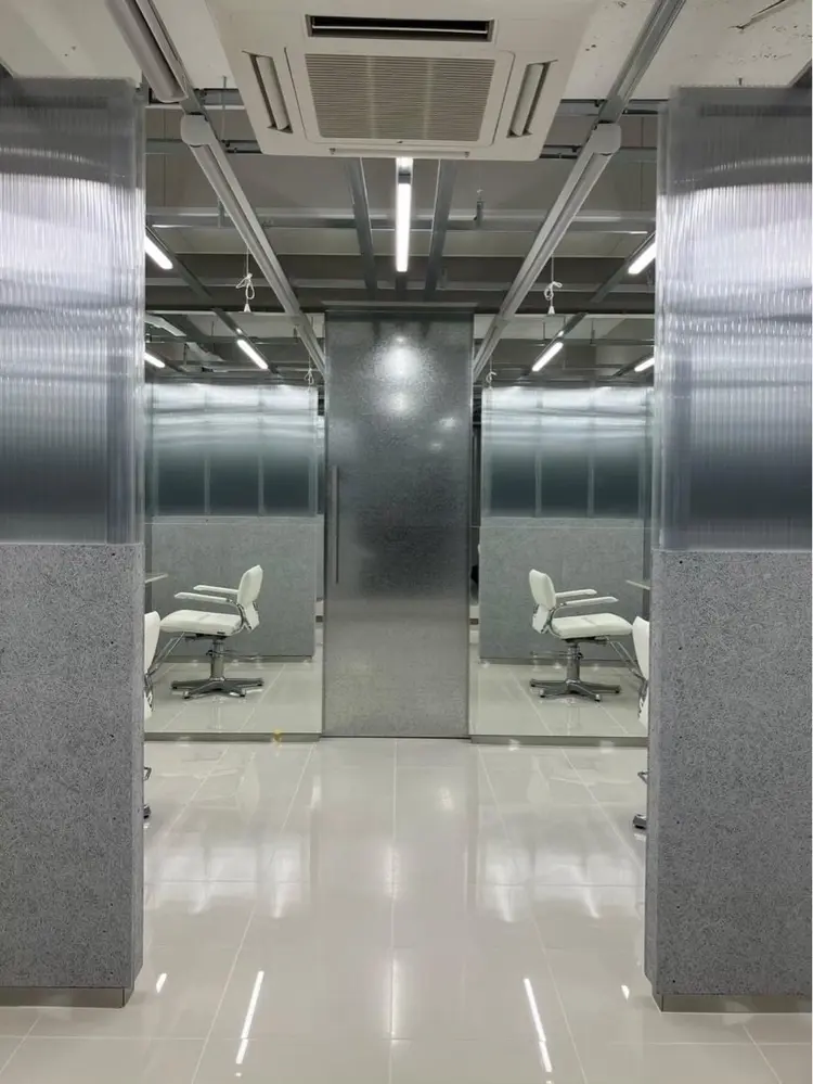 TRUNSの内観・外観1