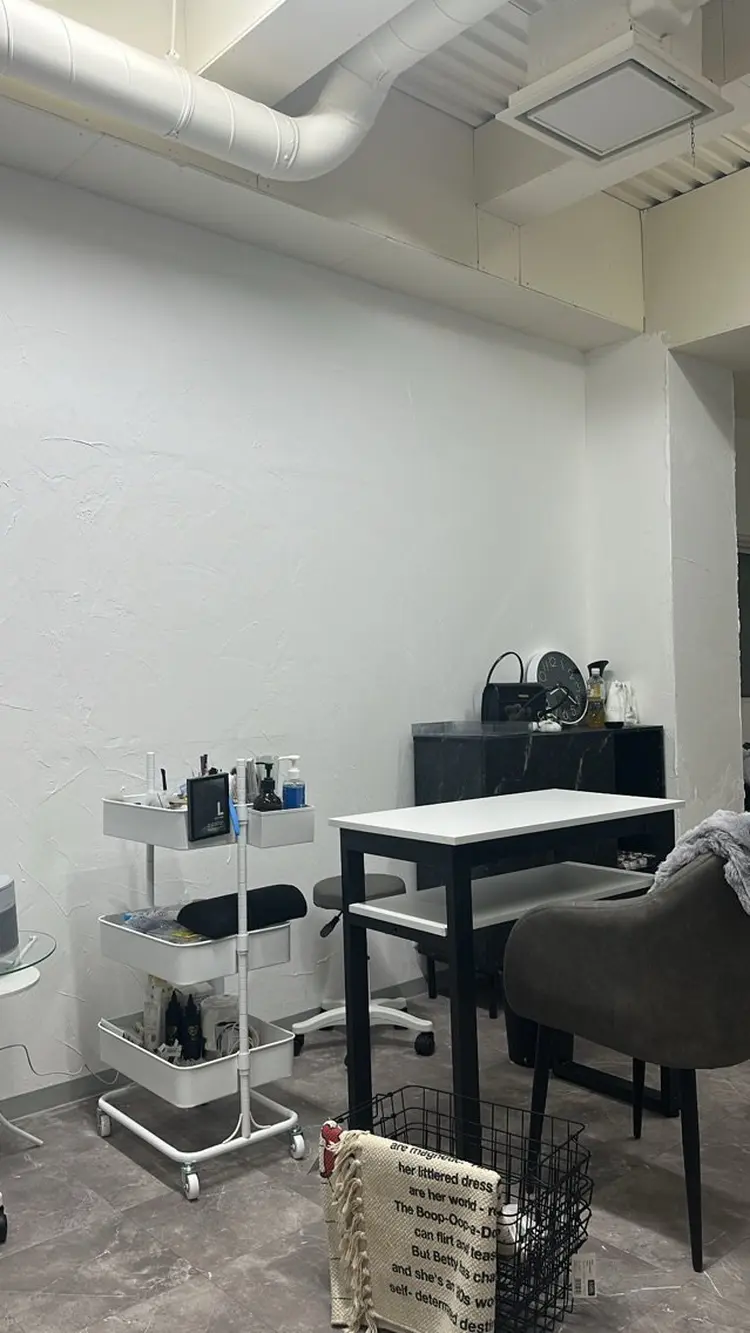 mignon  nail salonの内観・外観2