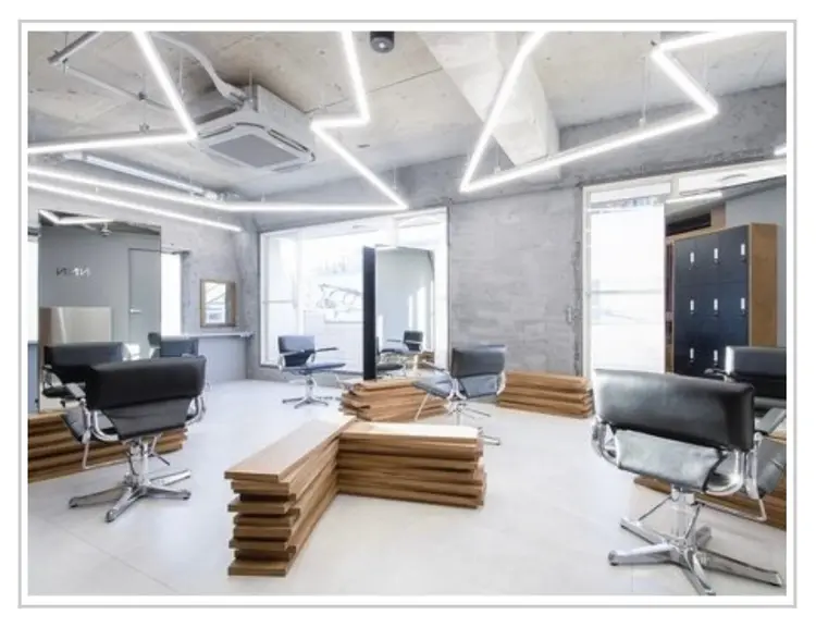 NNN(スリーエヌ)の内観・外観1