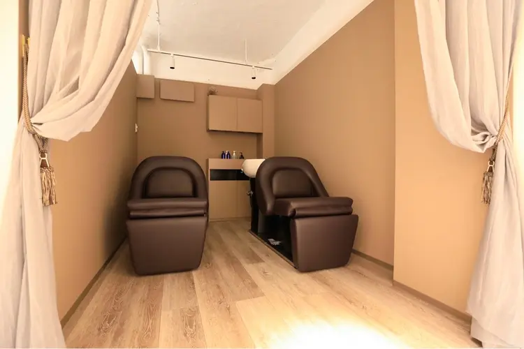 youres hair髪質改善トリートメント&ヘッドスパ日吉店の内観・外観2